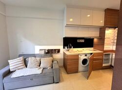 Centra Loft (D14), Apartment #562368421